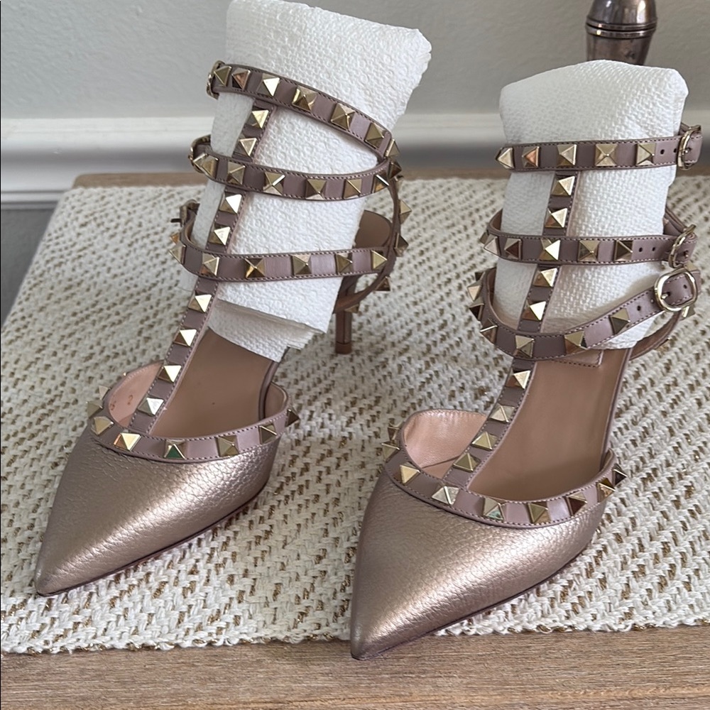 Valentino Garavani Gold Heels with Pyramid Studs